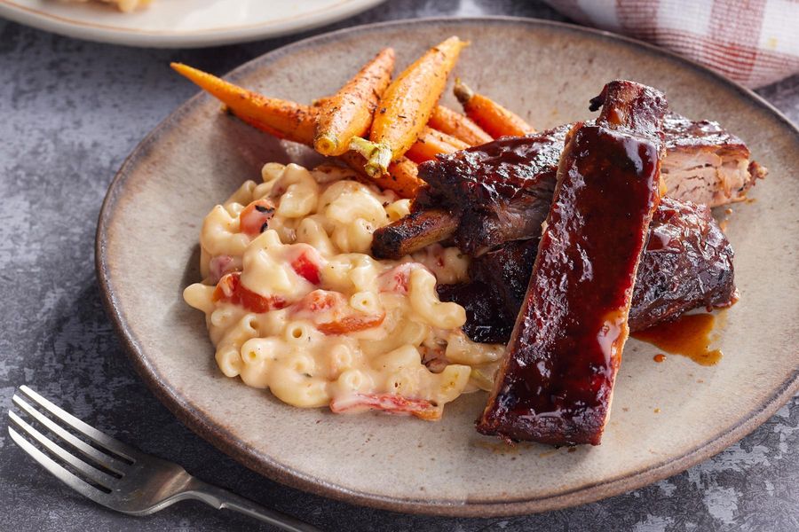 Pork spare ribs with Southern mac ’n’ cheese and roasted carrots for four