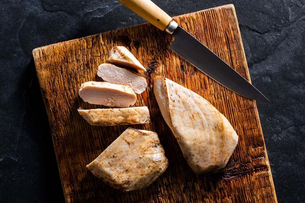 Organic Cooked Boneless Chicken Breasts (4 oz / serving)