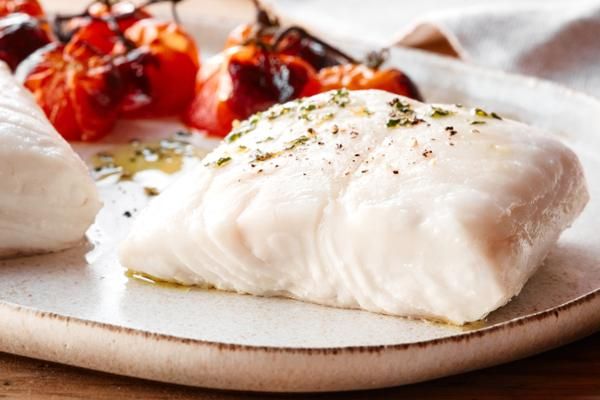 Alaskan Halibut Fillets (6 oz / serving)