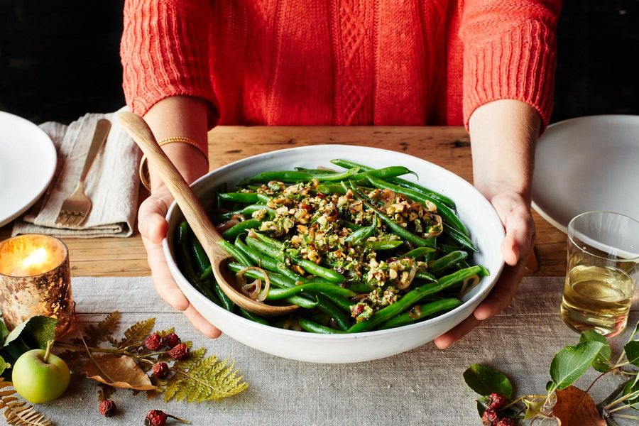 Williams Sonoma green beans with hazelnut gremolata